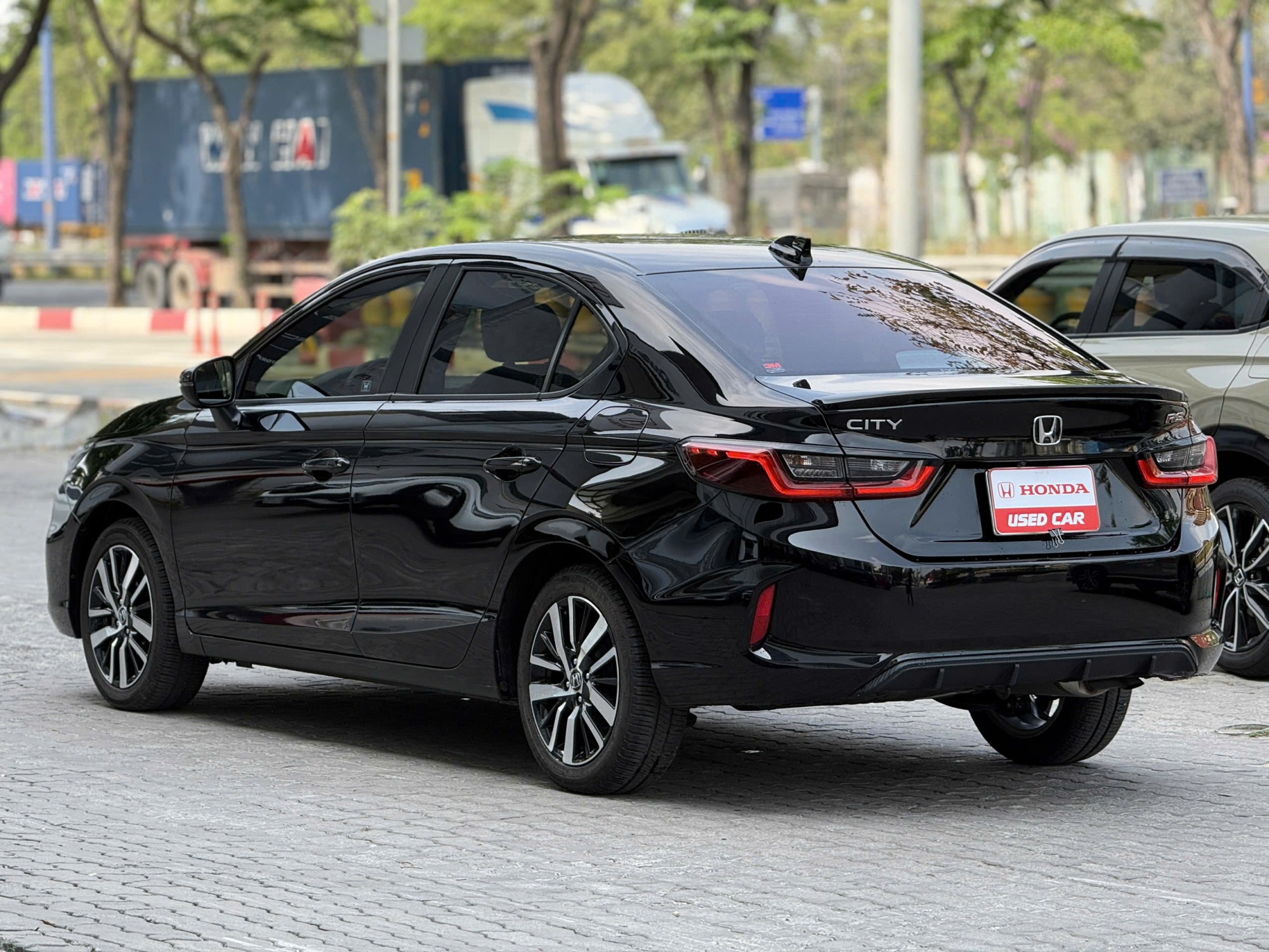 Honda city RS Màu đen 2023 đã qua sử dụng